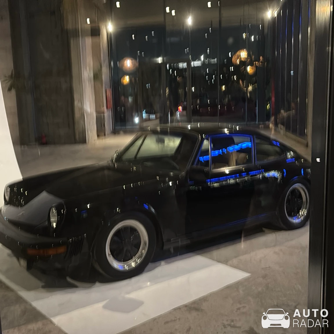 Porsche 911 SC spotted in Dhahran