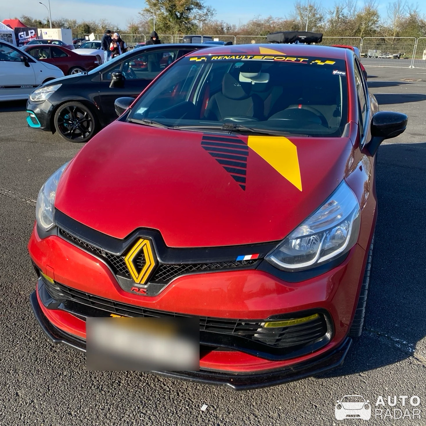Renault Clio RS Trophy 220 spotted in Le Vigeant