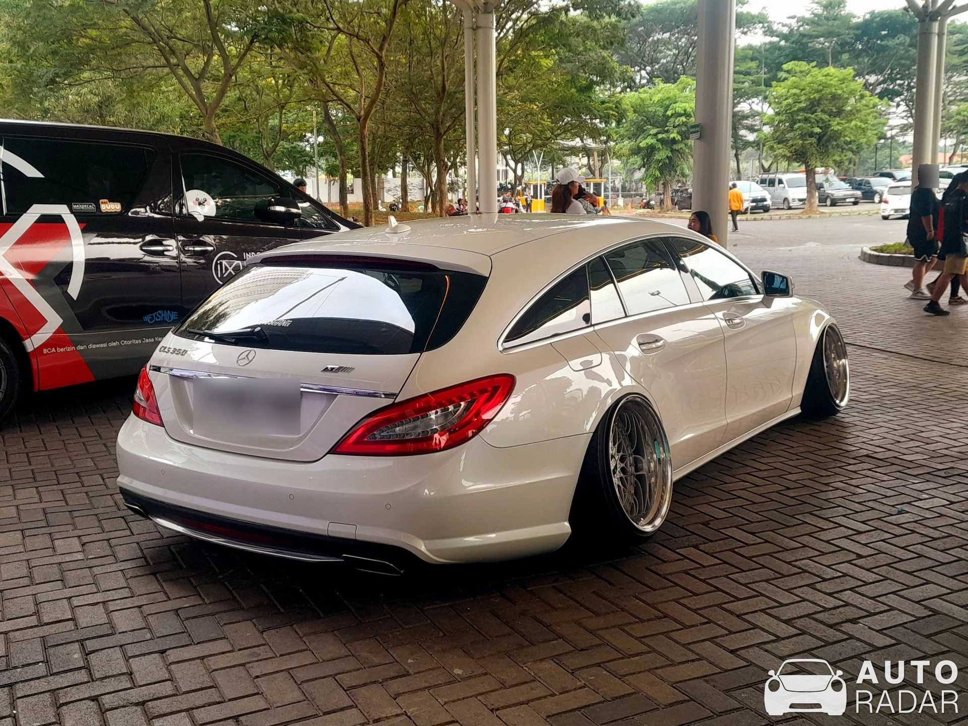 Mercedes-Benz CLS X218 Shooting Brake spotted