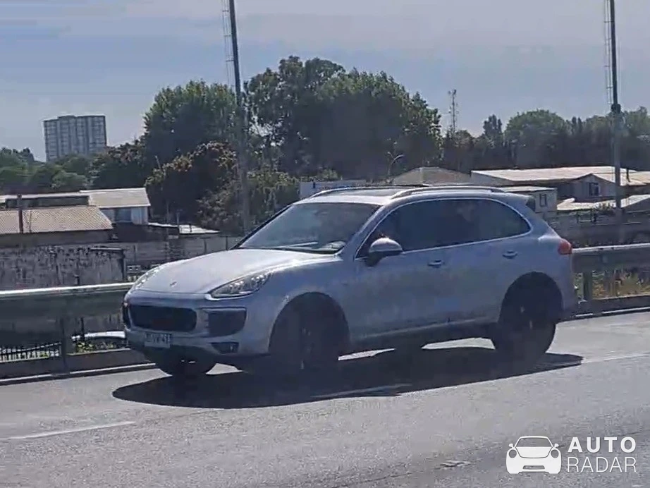Porsche Cayenne spotted in Hualpén, Chile