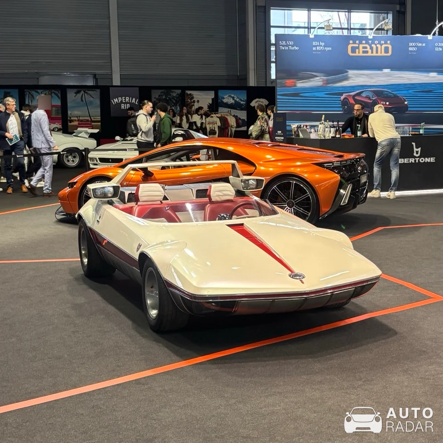 Bertone Runabout spotted in Paris