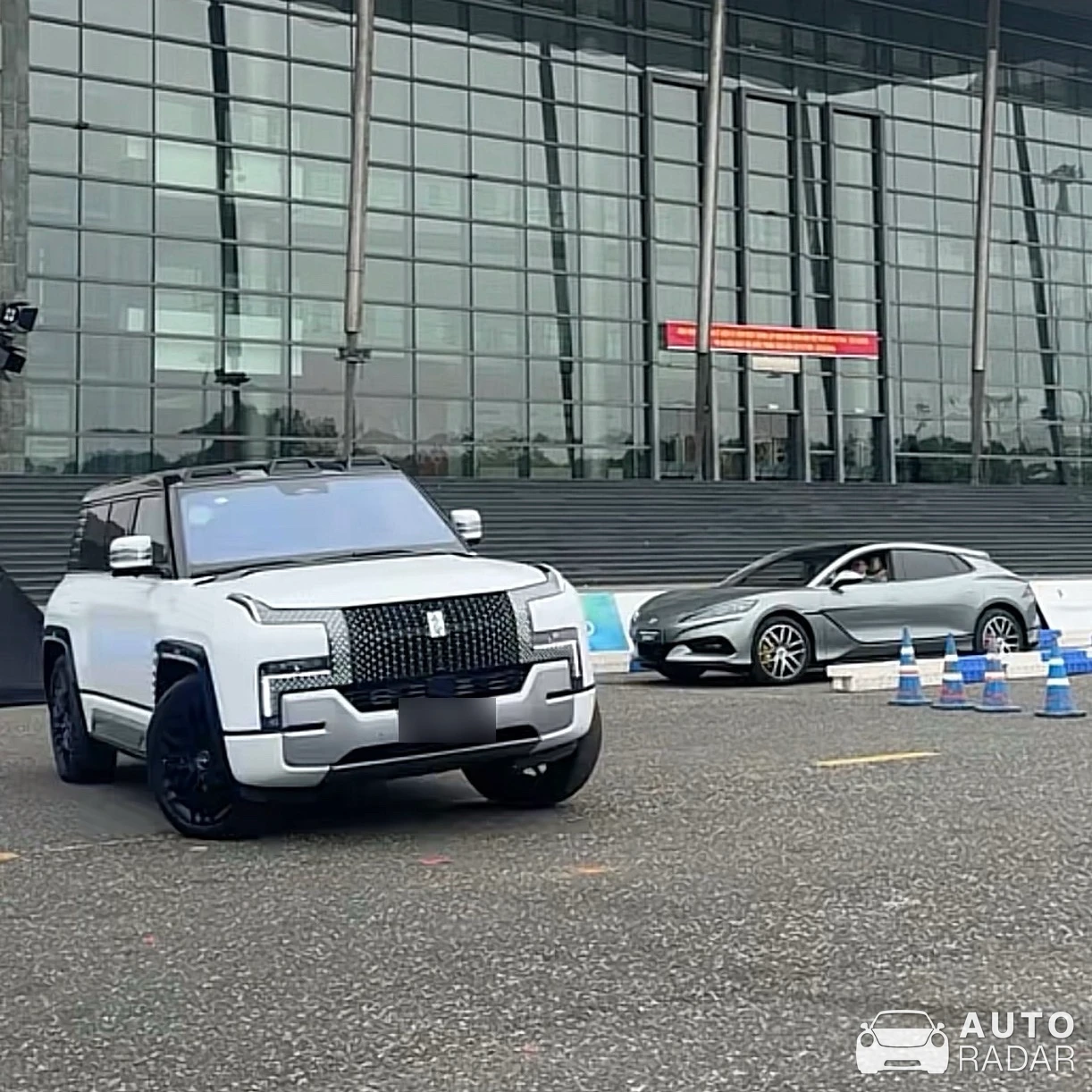 BYD Yangwang U8 spotted