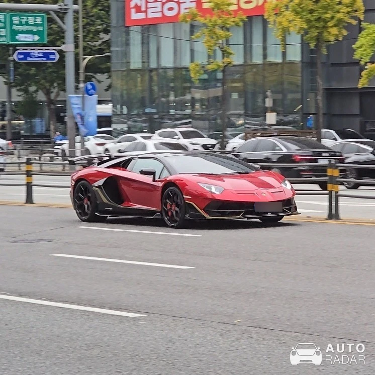 Lamborghini Aventador LP770-4 SVJ Roadster spotted in 강남구, 대한민국