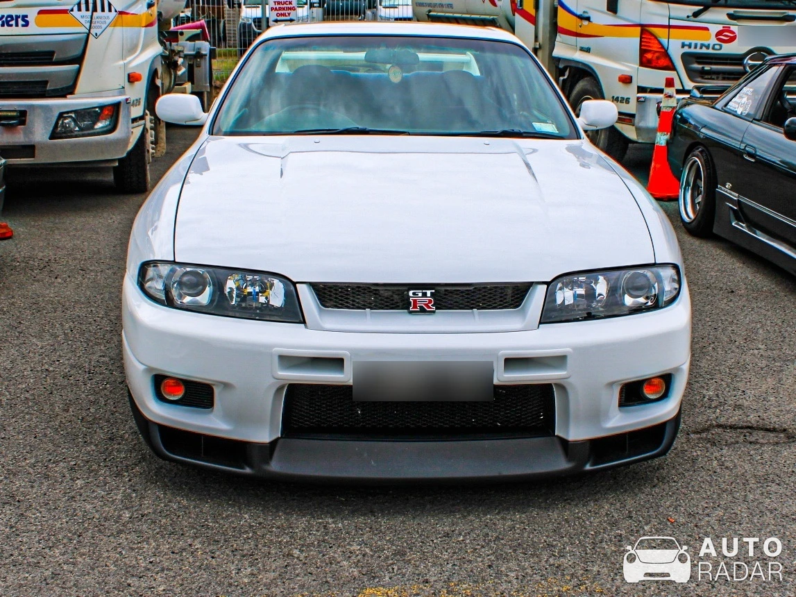 Nissan Skyline R33 GT-R V-Spec spotted