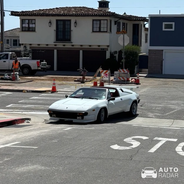 Lamborghini Jalpa spotted in Hermosa Beach