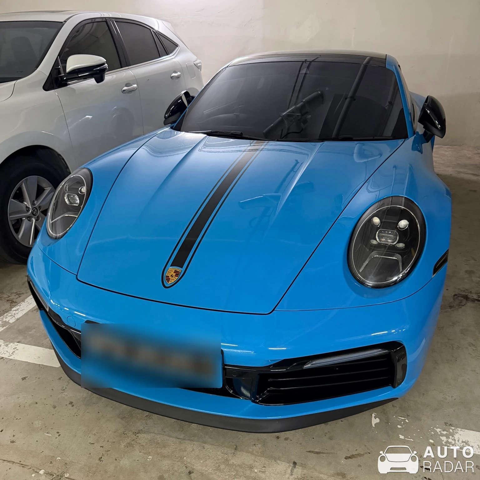 Porsche 992 Carrera MkI spotted in Singapore, 싱가포르
