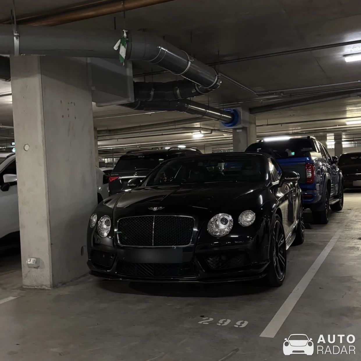 Bentley Continental GTC V8 spotted in Sarıyer, Türkiye