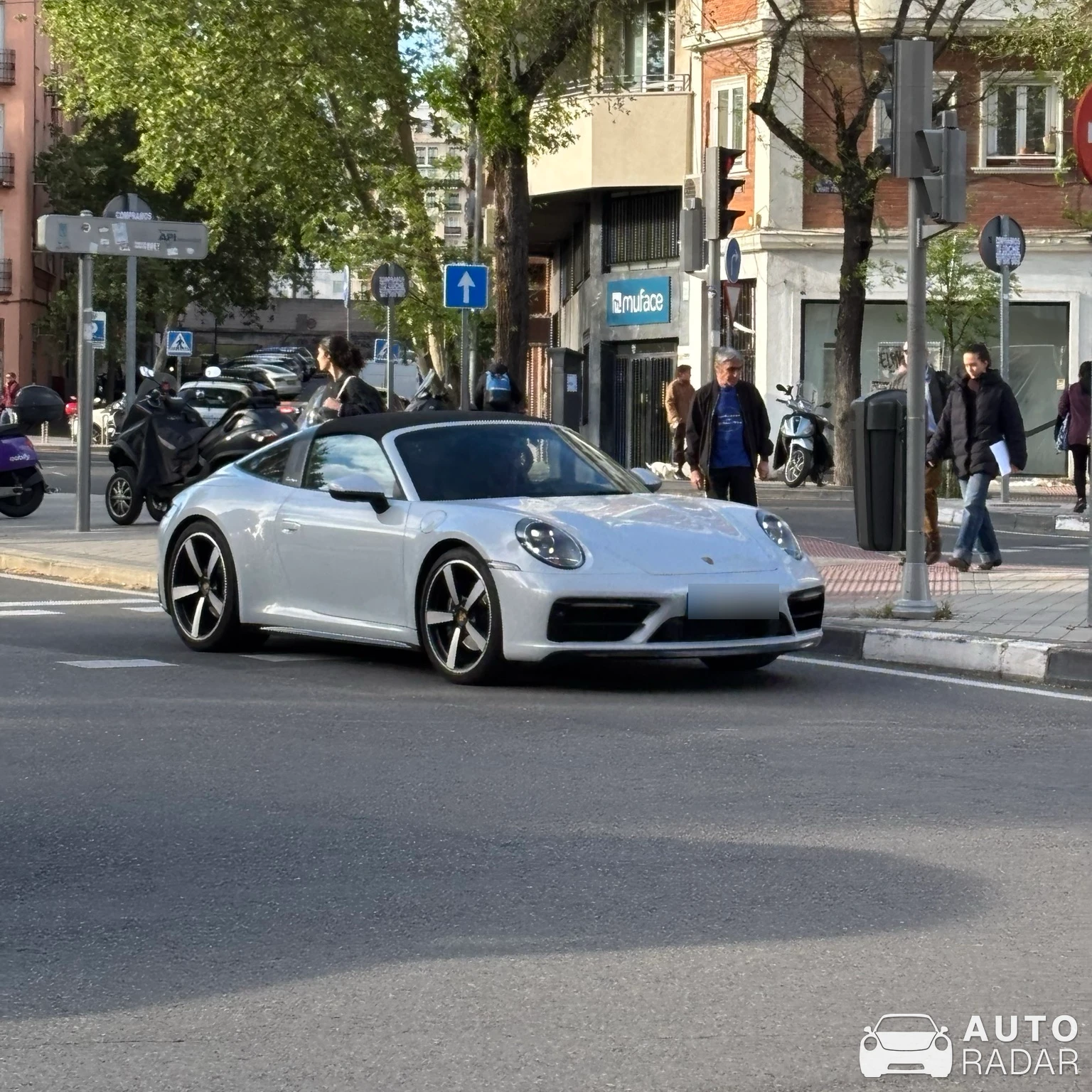 Porsche 992 Targa 4 MkI spotted in Madrid