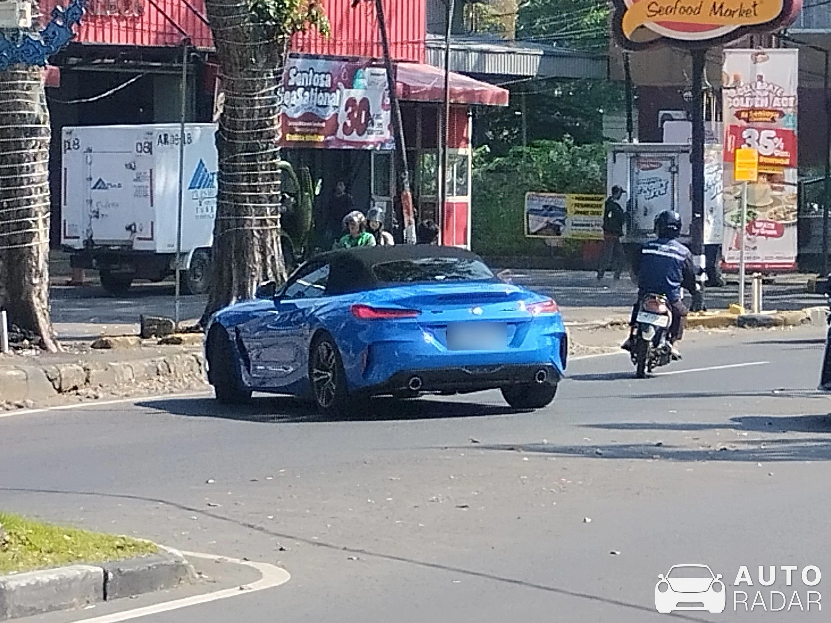 BMW Z4 M40i Roadster spotted in Cirebon