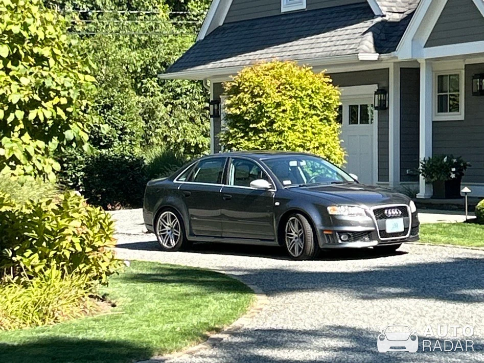Audi RS4 B7 spotted in Barrington