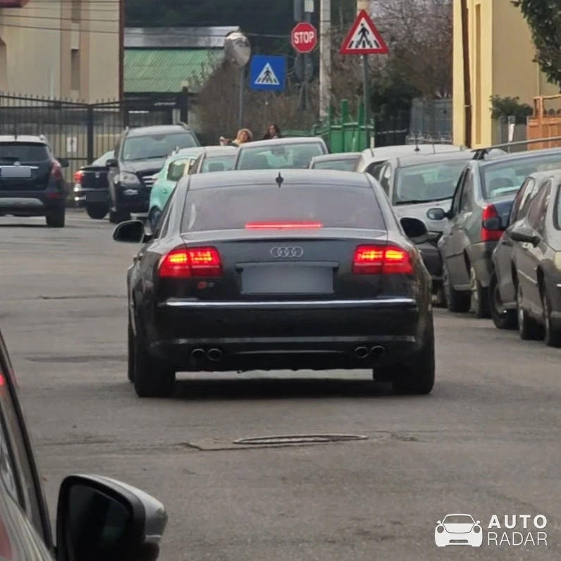 Audi S8 D3 V10 spotted in Ploiești, Romania