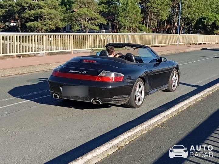 Porsche 996 Carrera S spotted in Capbreton