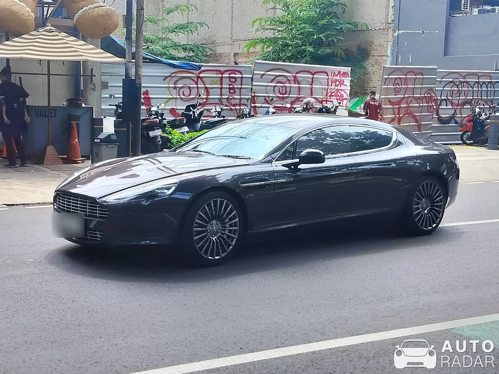 Aston Martin Rapide spotted in Kota Jakarta Selatan, Indonesia