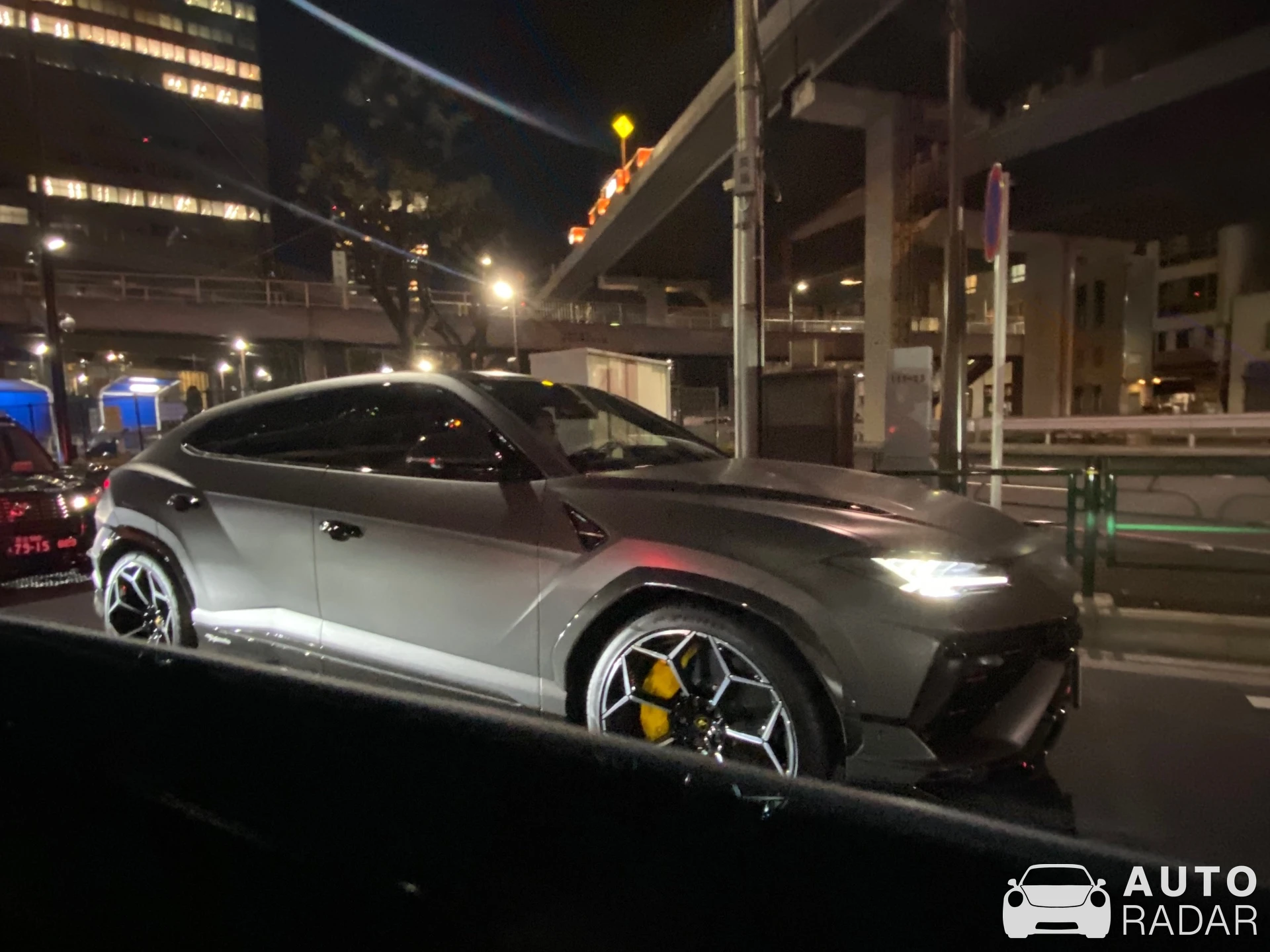 Lamborghini Urus spotted in Minato City, Japan