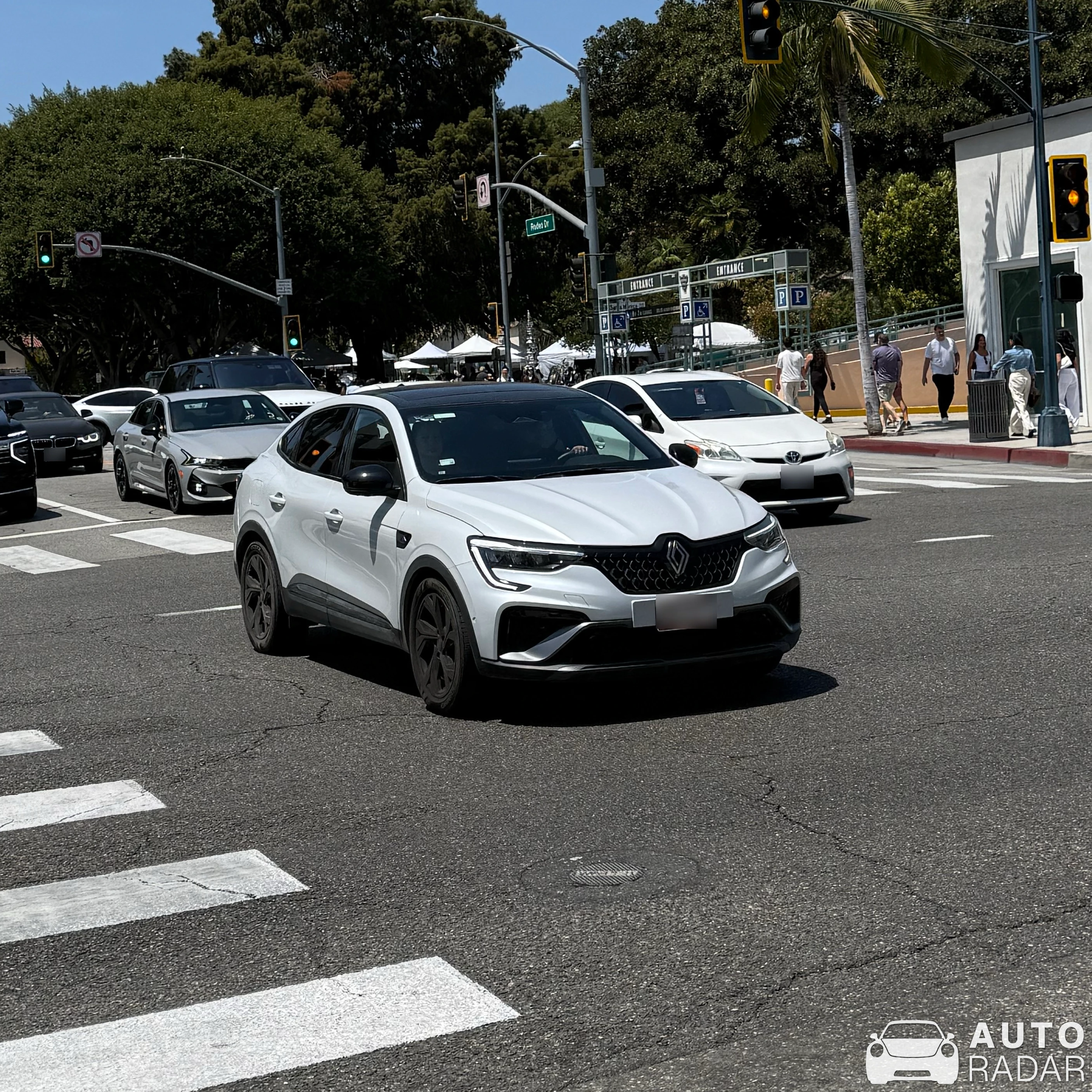 Renault Arkana spotted in Beverly Hills