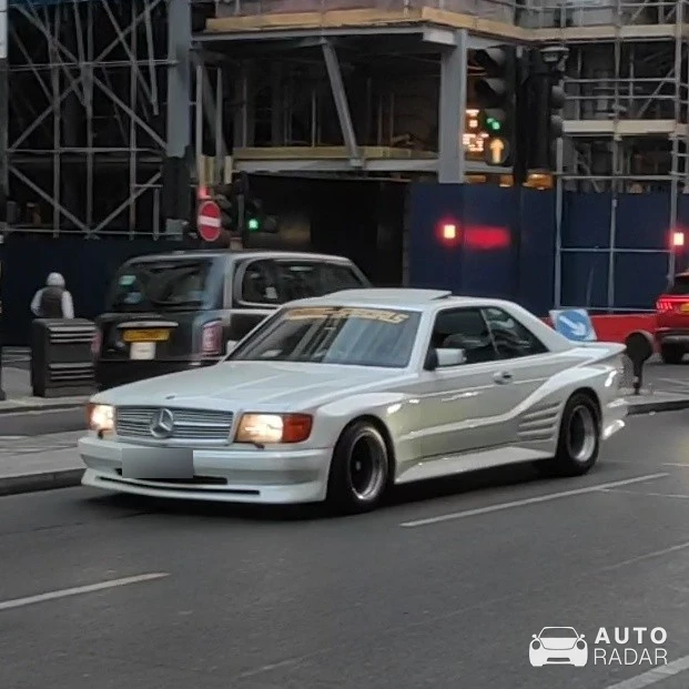Mercedes-Benz 560 SEC Koenig Specials spotted in London