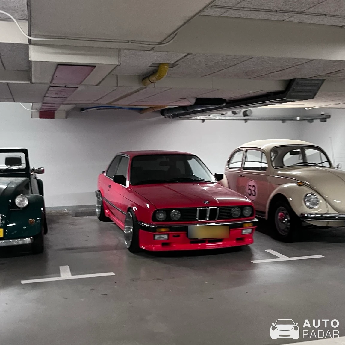 BMW 3 Series E30 Coupé spotted in Oud-Beijerland