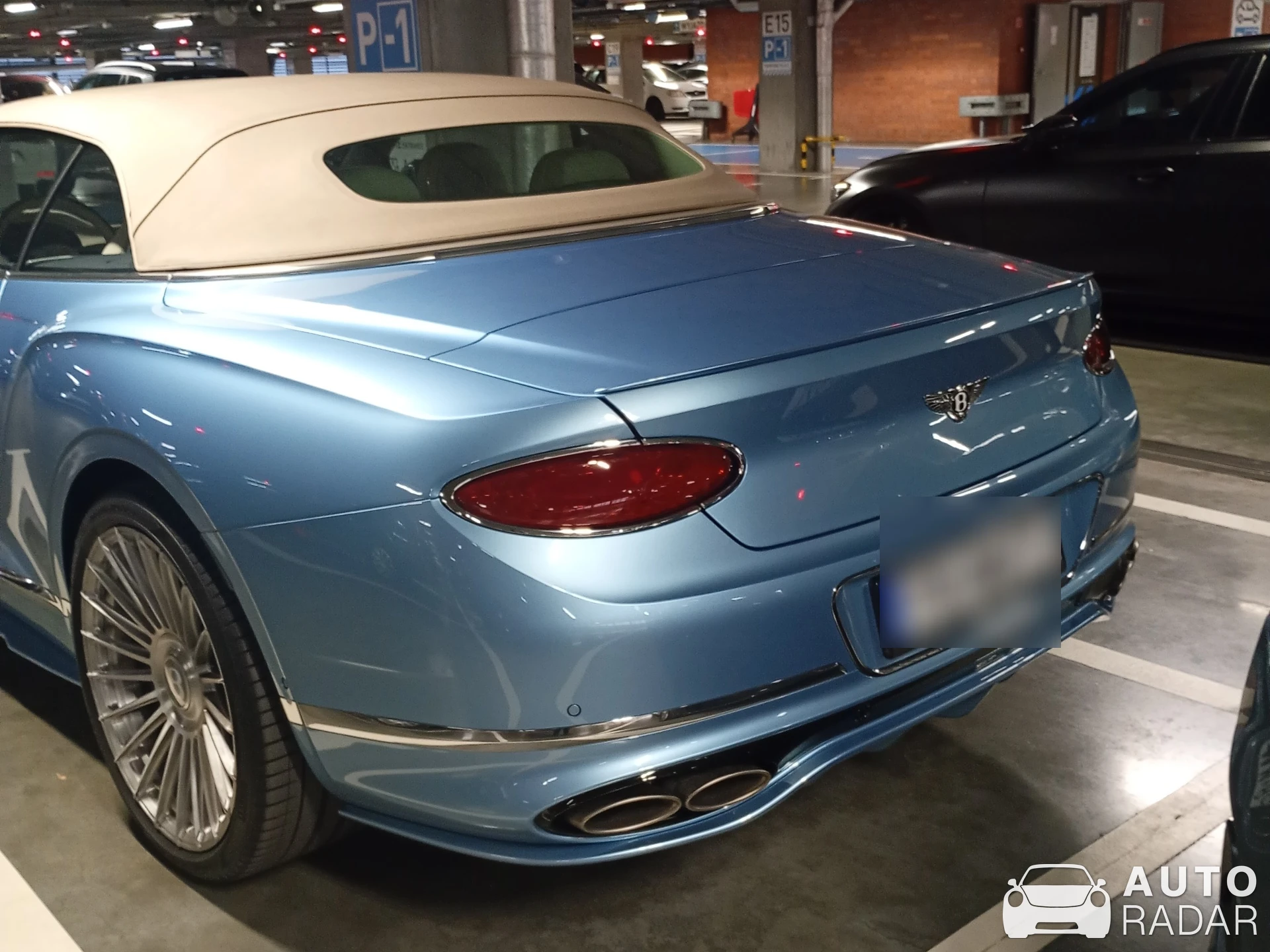 Bentley Continental GTC V8 Azure spotted in Poznań