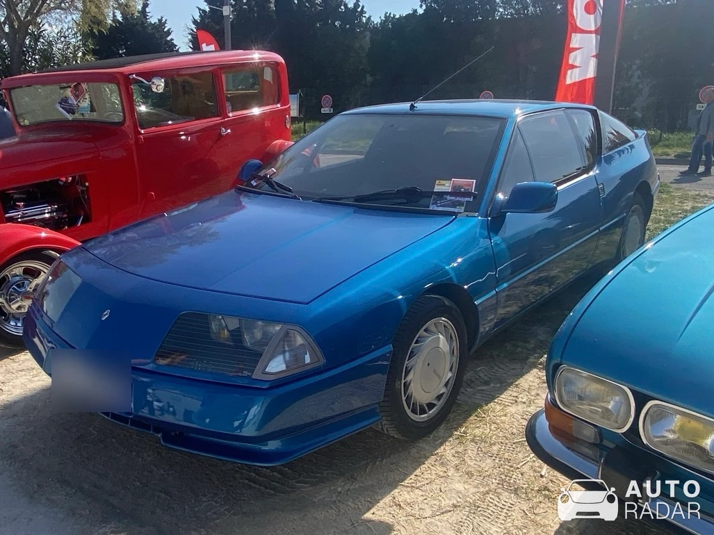 Alpine V6 Turbo spotted in Avignon