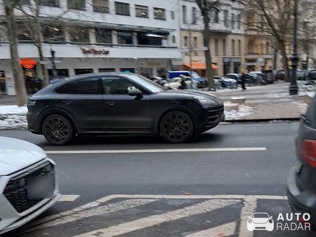 Porsche Cayenne spotted in Berlin, Germany