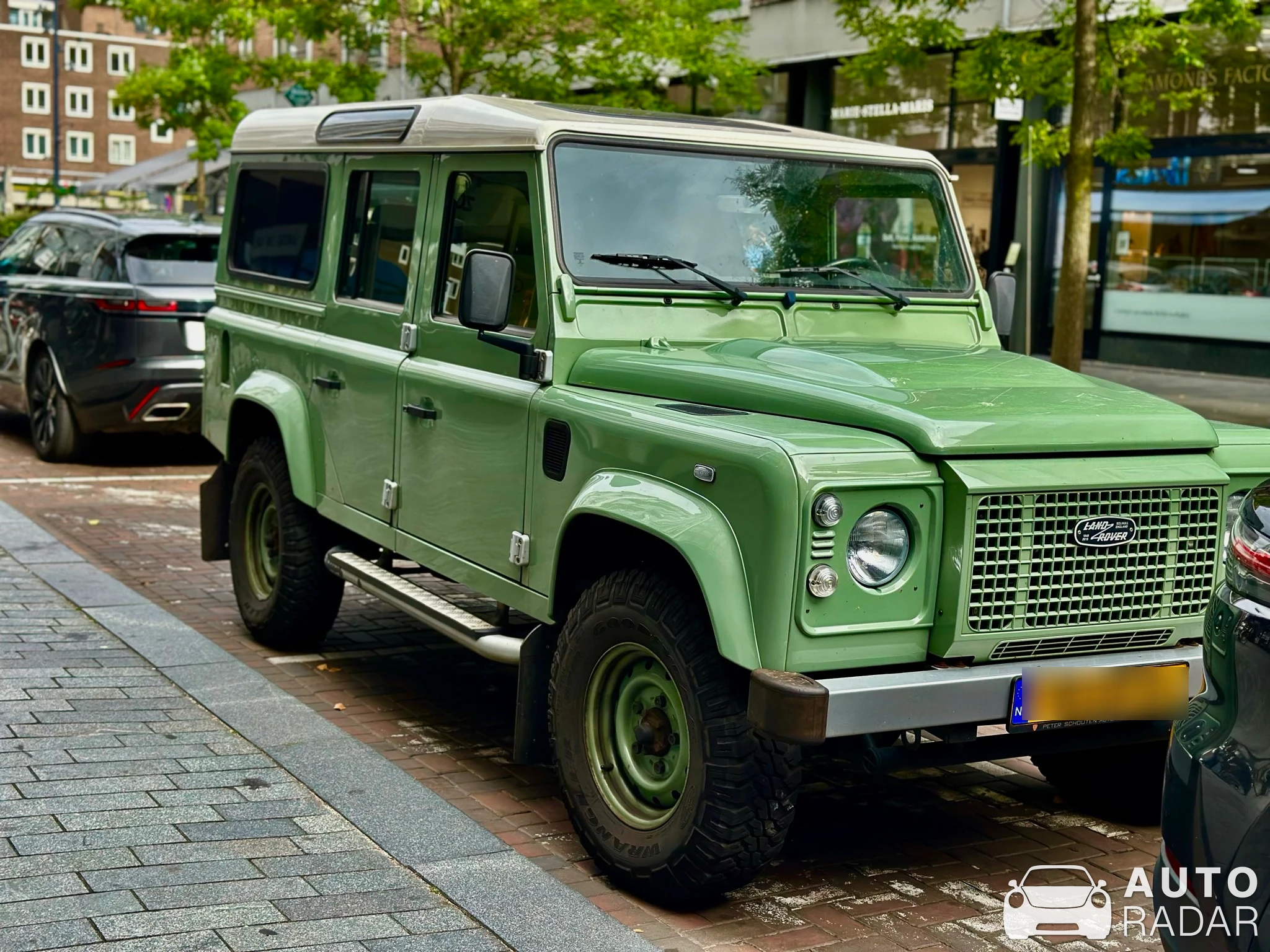 Land Rover Defender Heritage spotted in Rotterdam