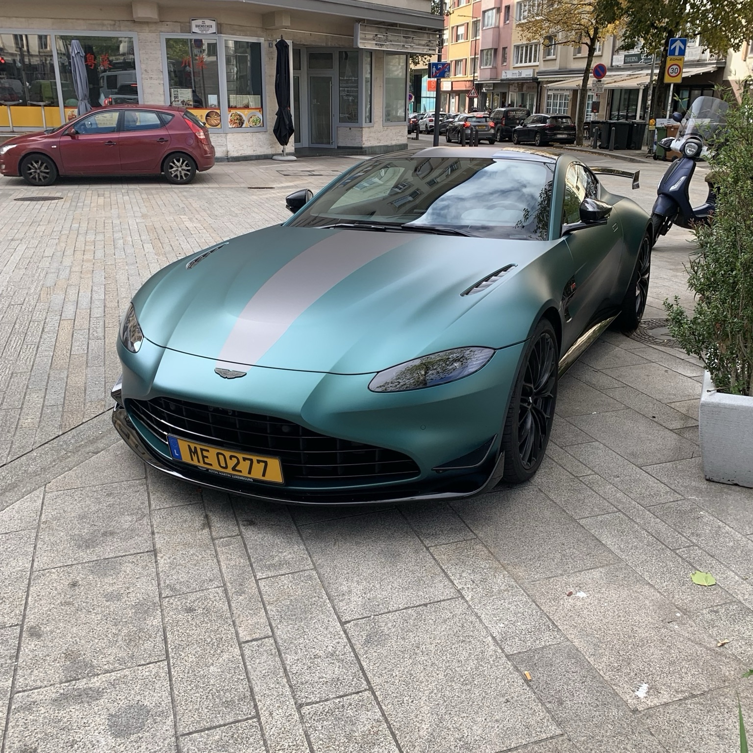 Aston Martin V8 Coupe