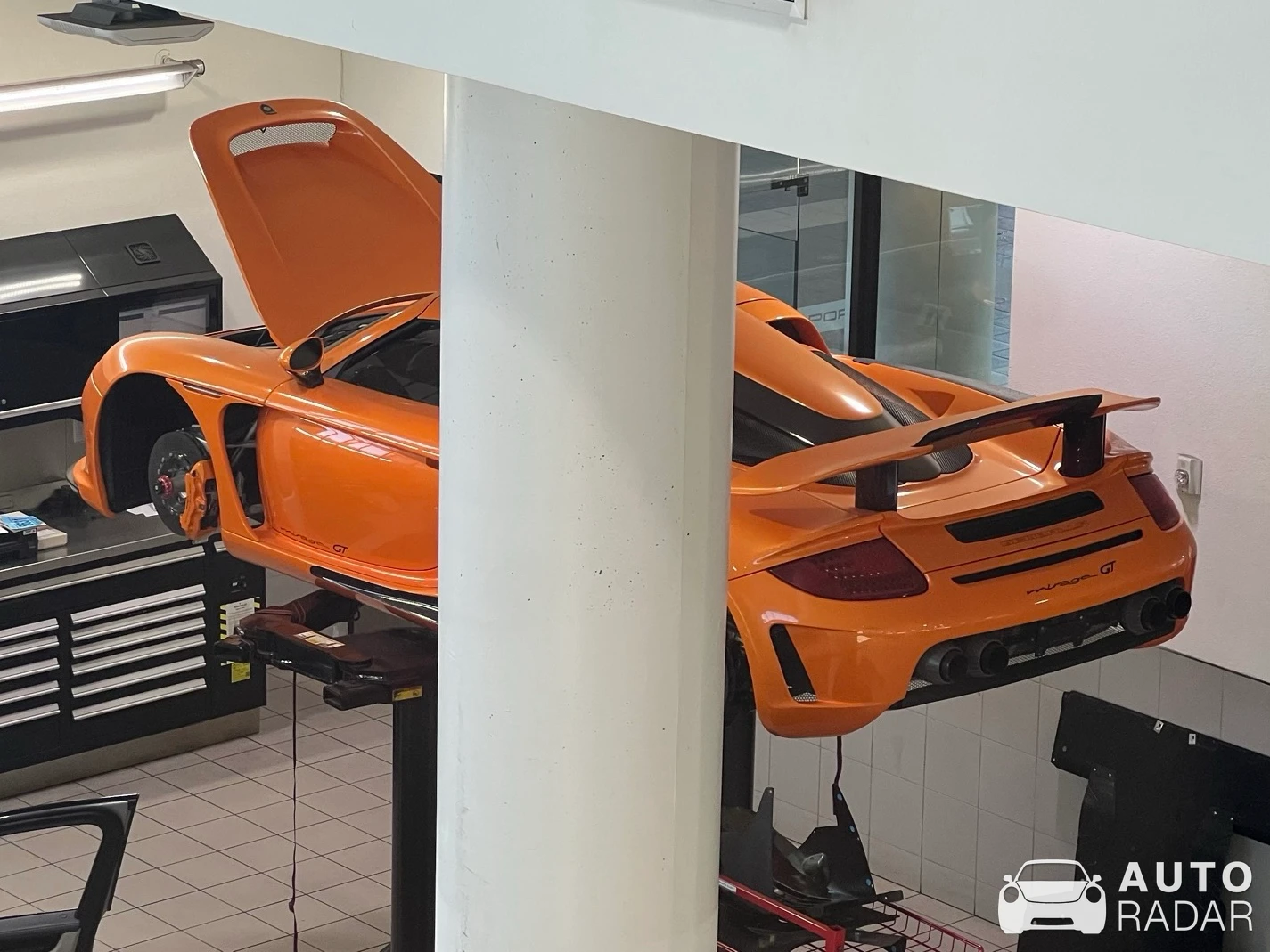 Gemballa Mirage GT Gold Edition spotted in Orlando