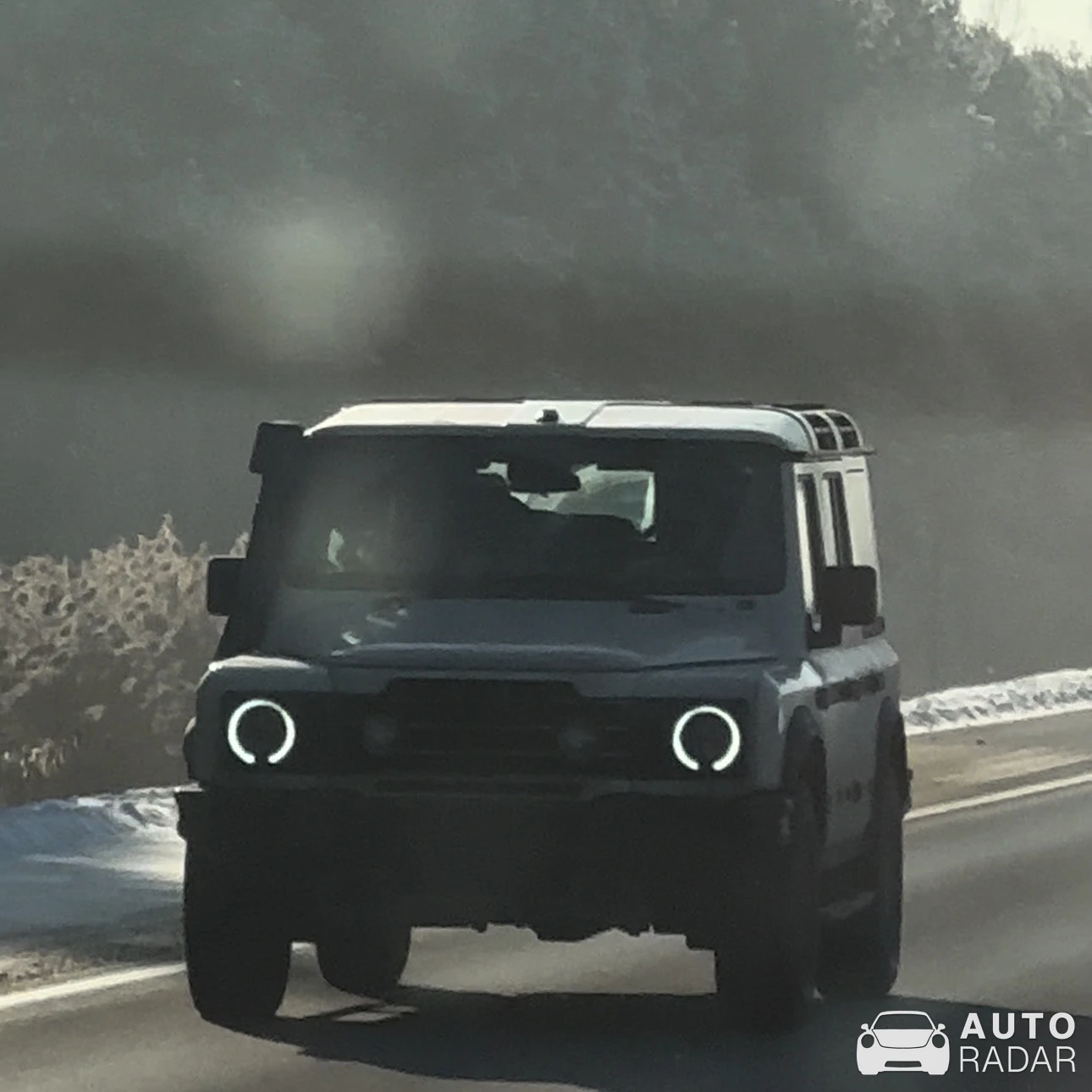 Land Rover Defender spotted in Sainte-Anne-de-la-Pérade, Canada