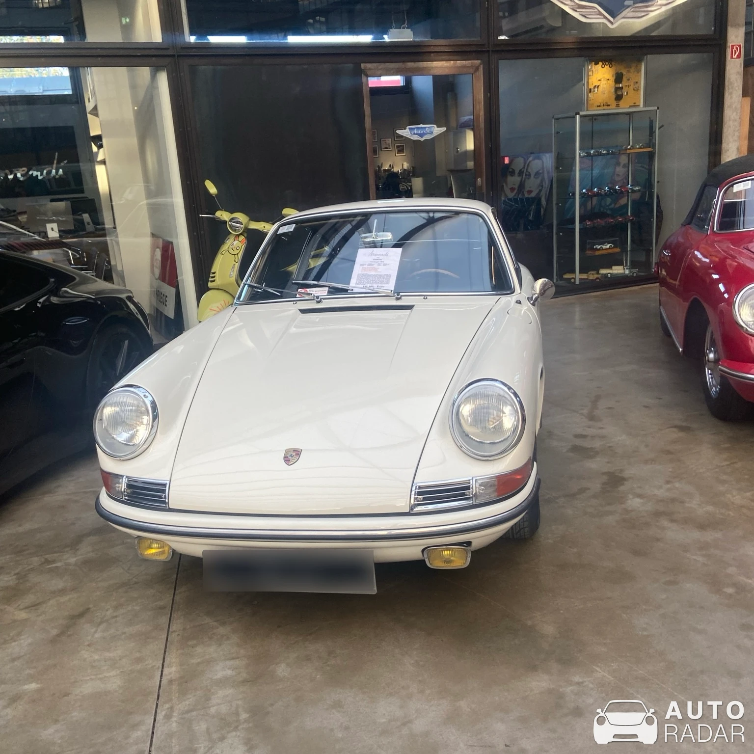 Porsche 911 T spotted in Düsseldorf, Deutschland