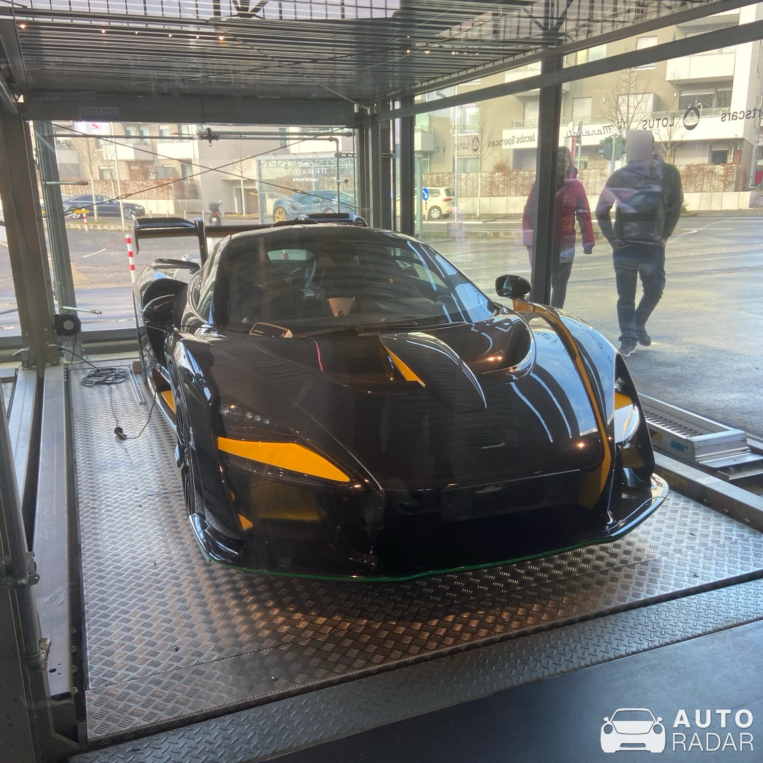 McLaren Senna spotted in Köln, Deutschland