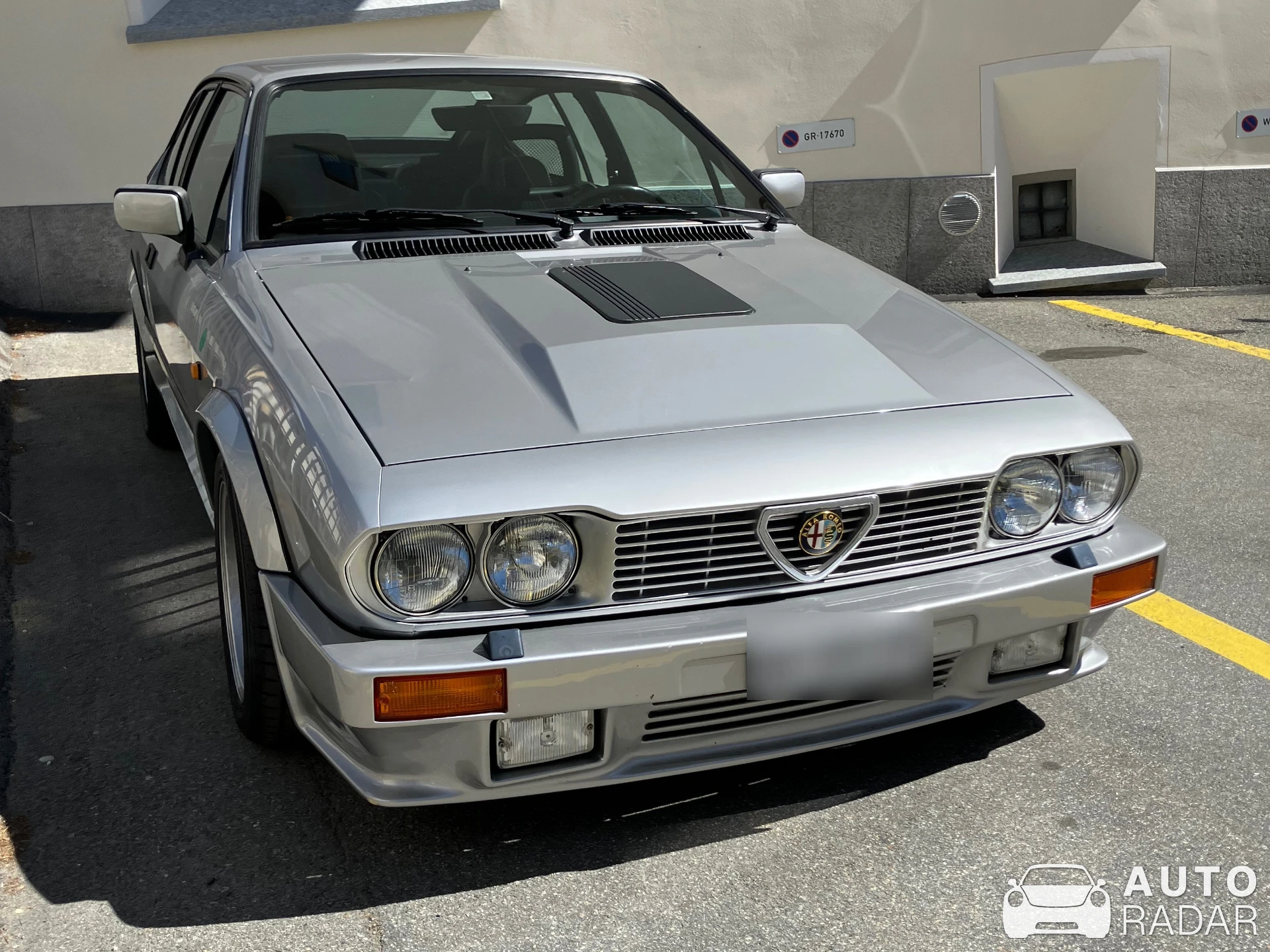 Alfa Romeo GTV6 2.5 spotted in Pontresina