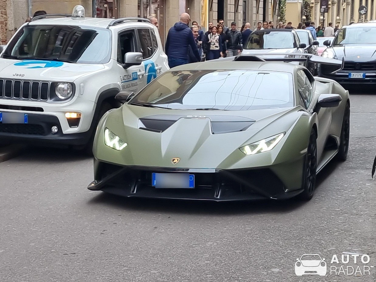 Lamborghini Huracán LP640-2 STO spotted in Milano, Italia