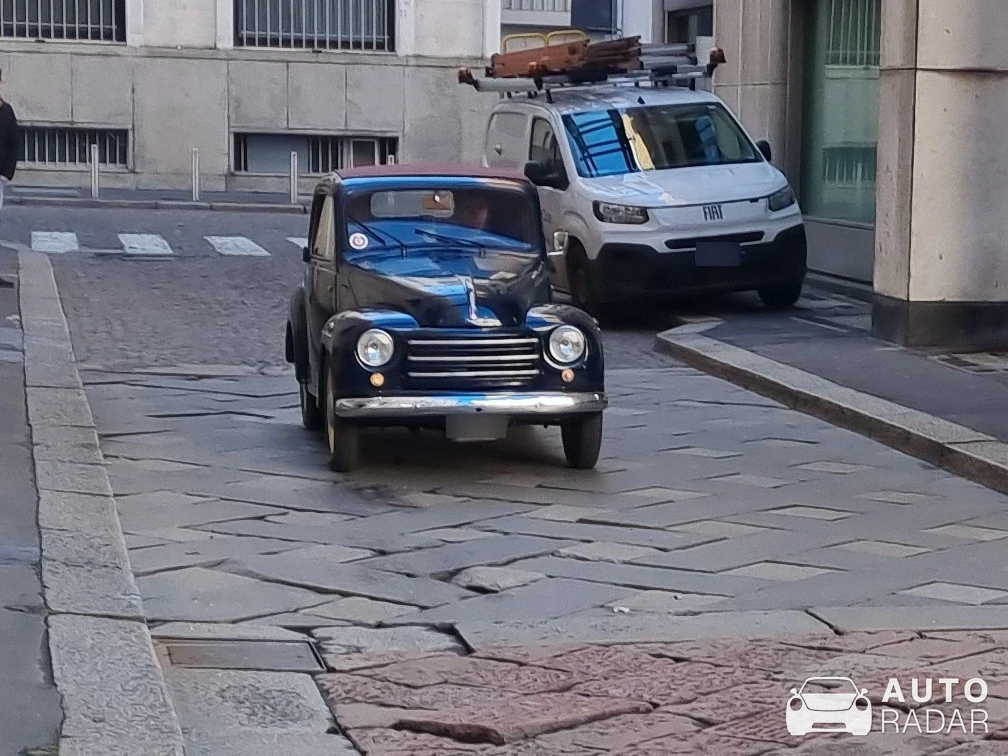 Fiat Topolino spotted in Milano