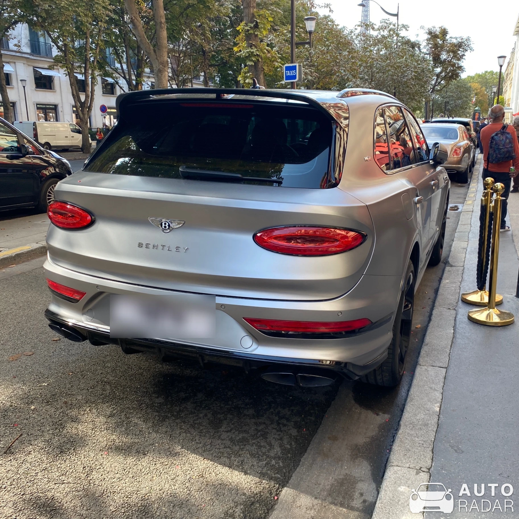 Bentley Bentayga V8 spotted in Paris, France