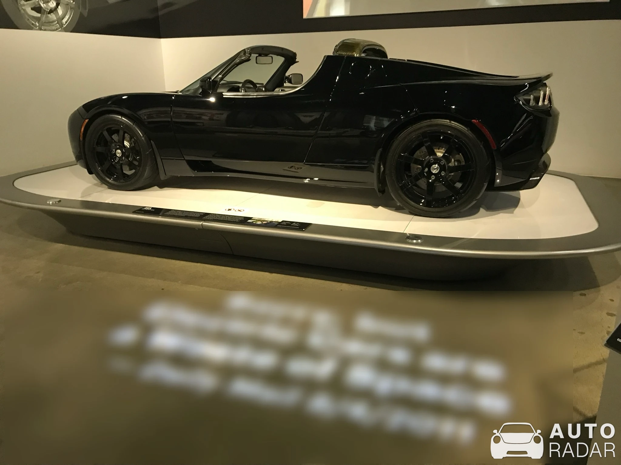 Tesla Roadster Sport spotted in Los Angeles