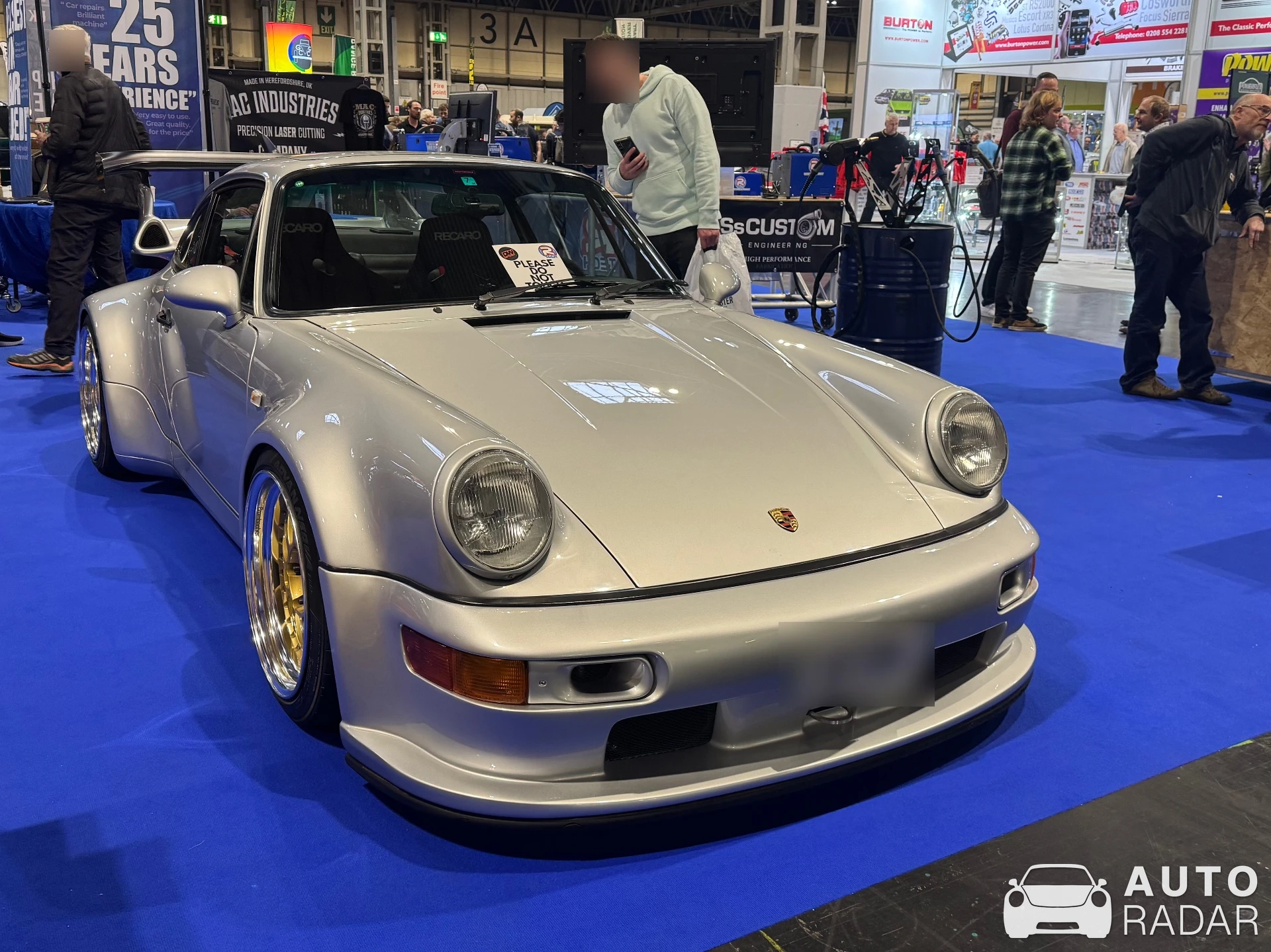 Porsche 964 Carrera spotted in 英格兰, 英国