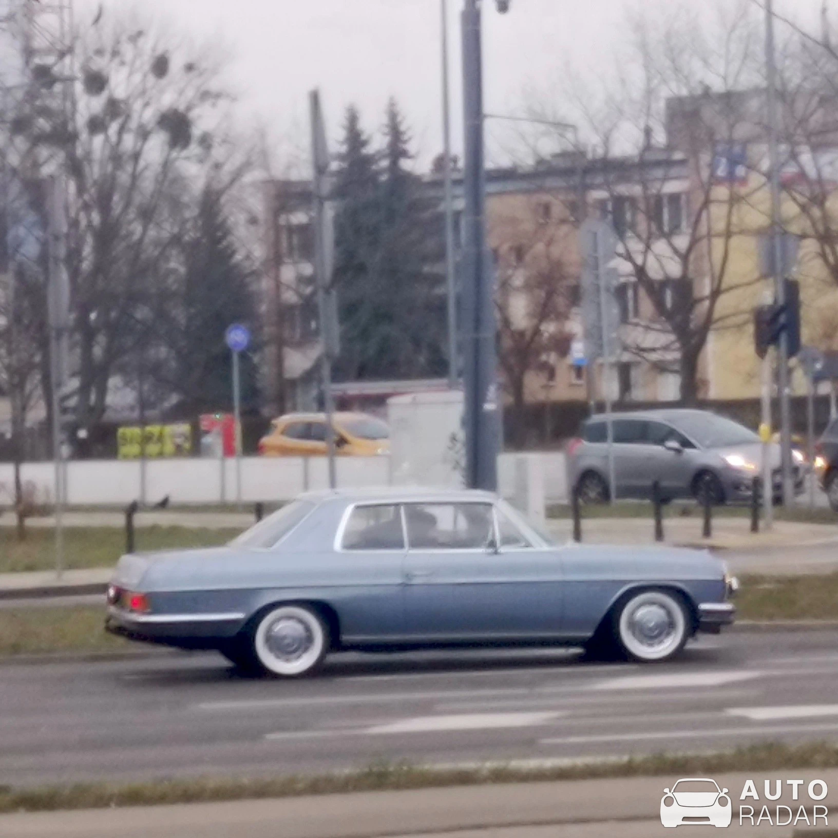Mercedes-Benz 280C W114 spotted in Warszawa