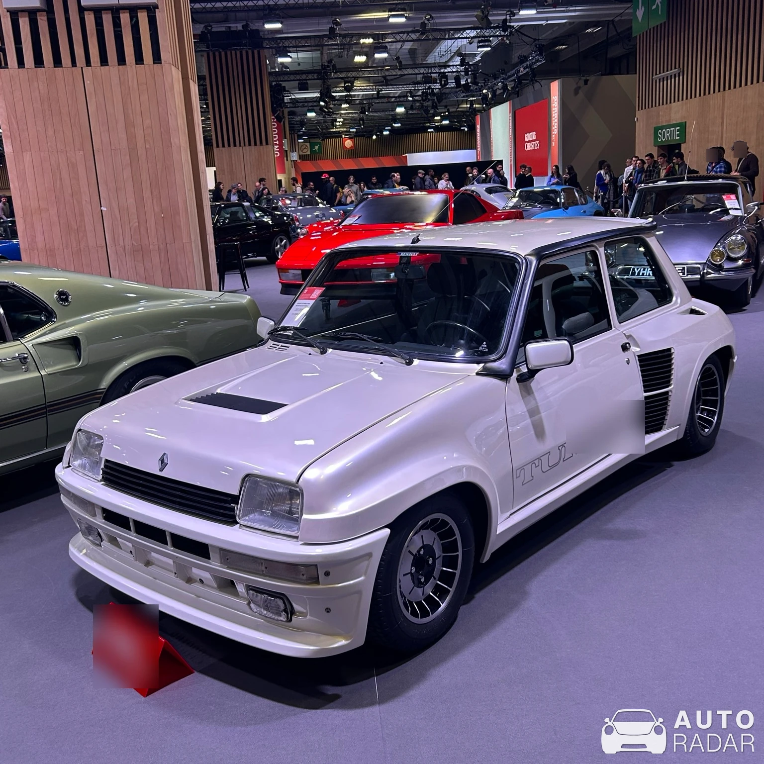 Renault 5 Maxi Turbo spotted in Vanves, France