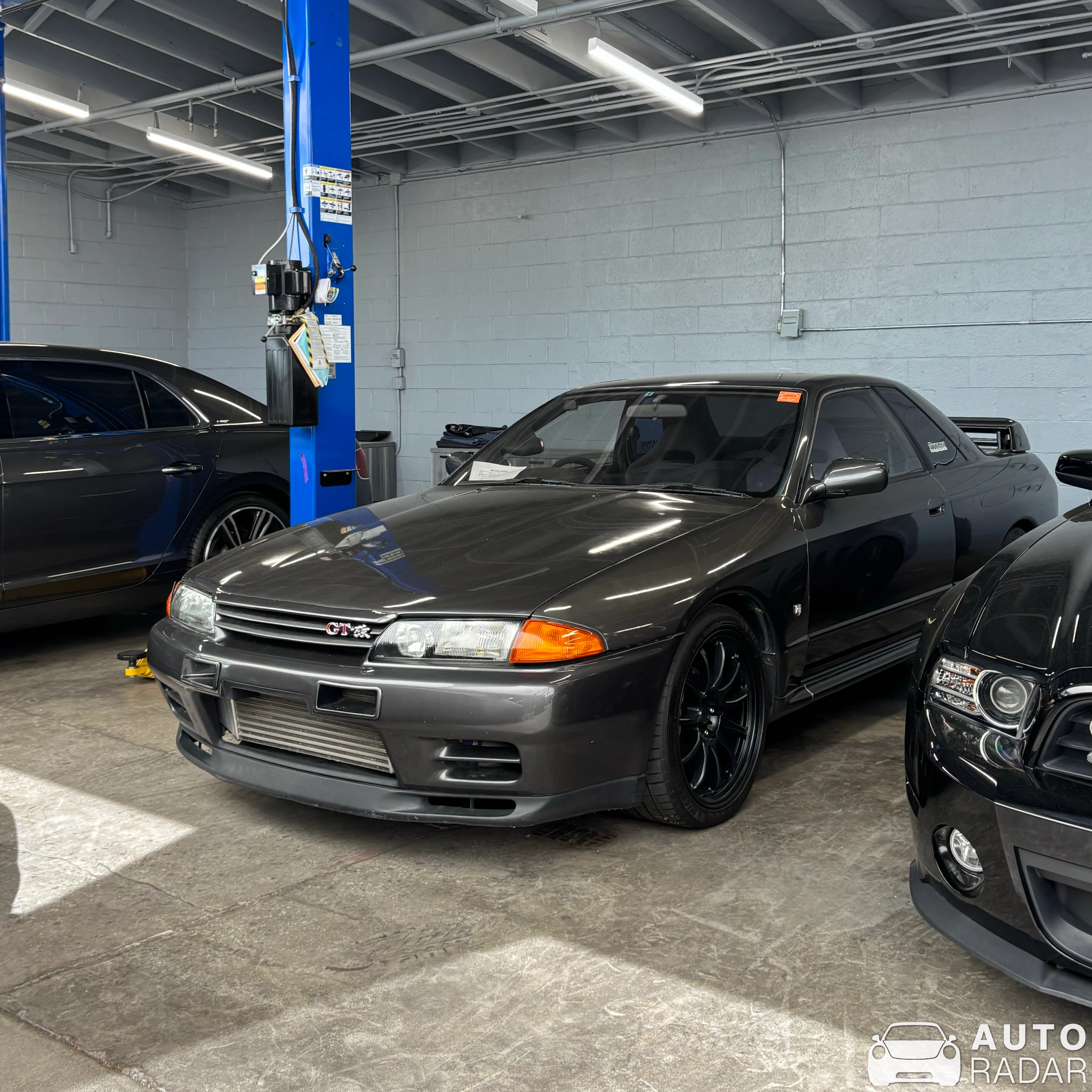 Nissan Skyline R32 GT-ST spotted in Beverly Hills