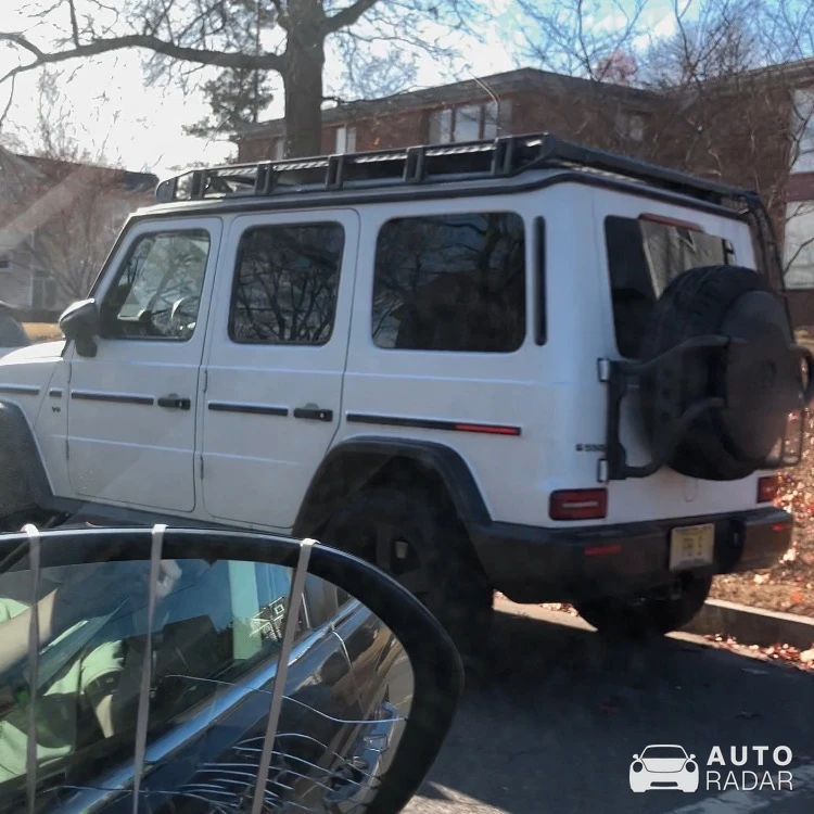 Mercedes-Benz G 550 spotted in Middletown, United States