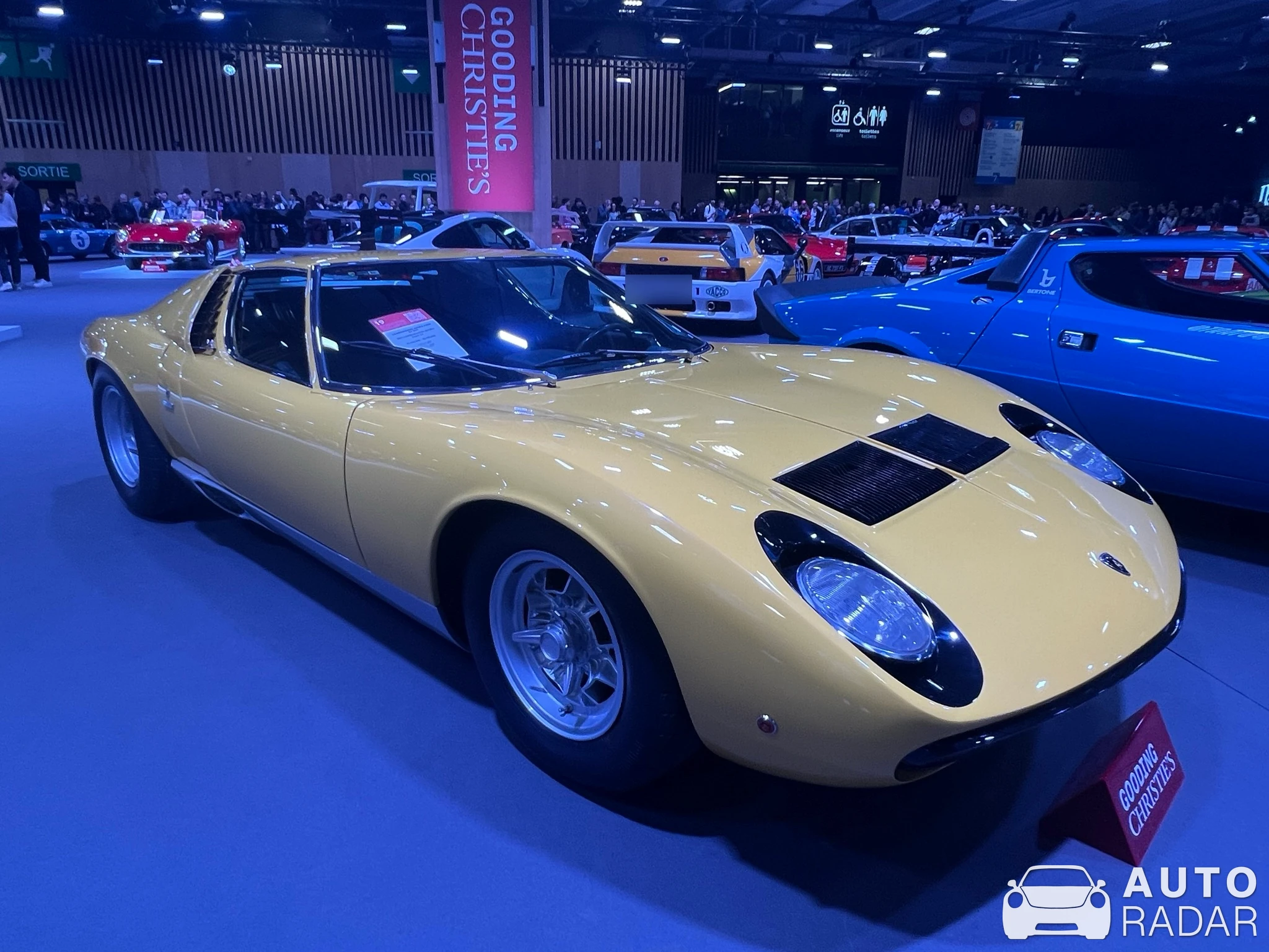 Lamborghini Miura P400 S spotted in Vanves, France