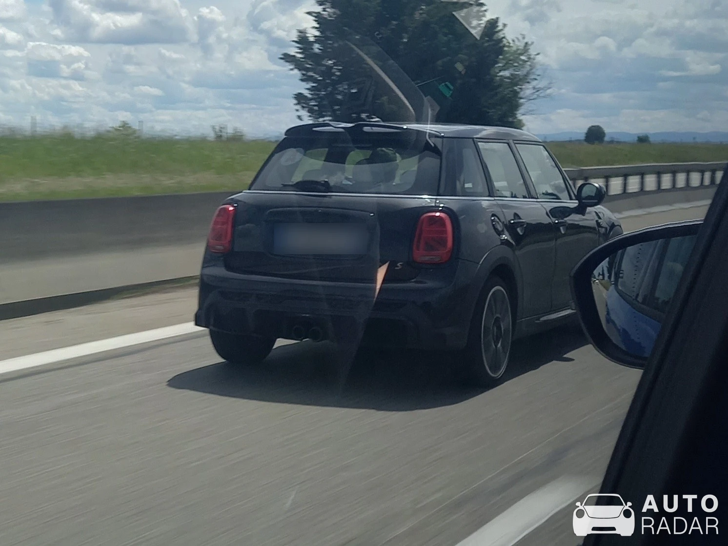 Mini Cooper S Coupe JCW spotted in Baldersheim