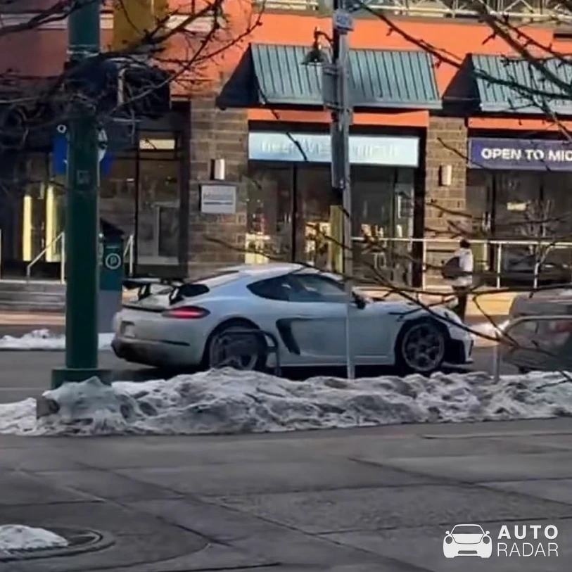 Porsche 718 Cayman GT4 RS spotted in Calgary, Canada