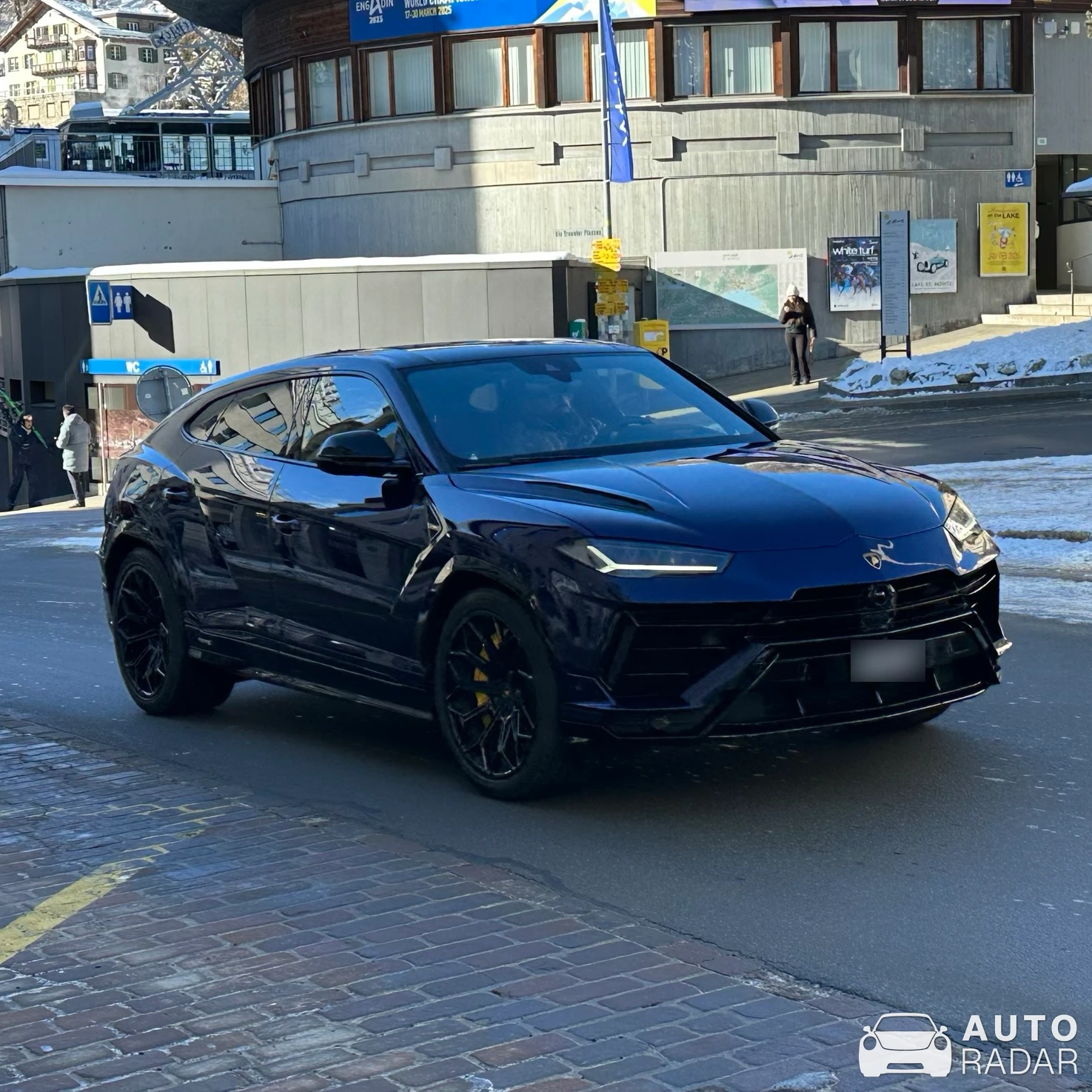 Lamborghini Urus spotted in Sankt Moritz, Schweiz