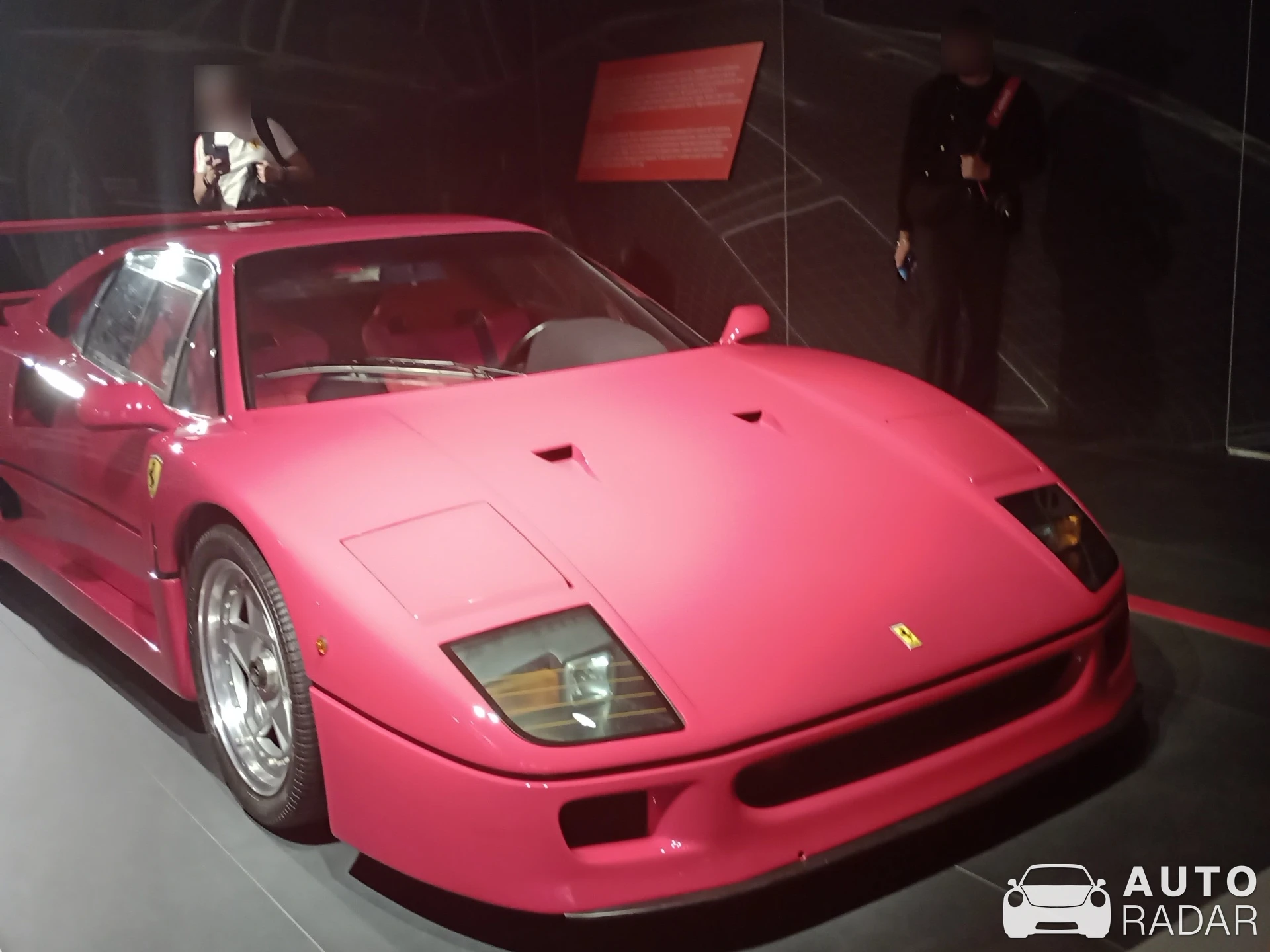 Ferrari F40 spotted in Maranello, Itália