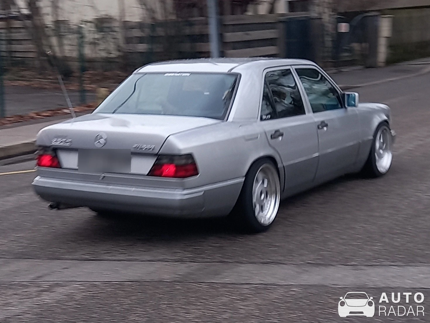 Mercedes-Benz W115 250D spotted in Annecy