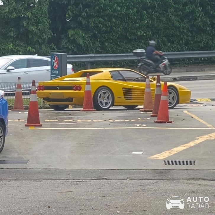 Ferrari 512 TR spotted in Singapore, Singapore