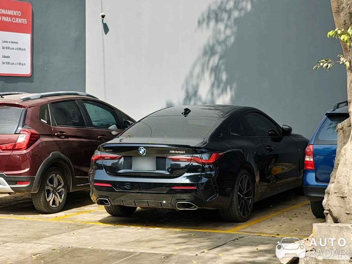 BMW M440i Gran Coupé 2025 spotted in Lima