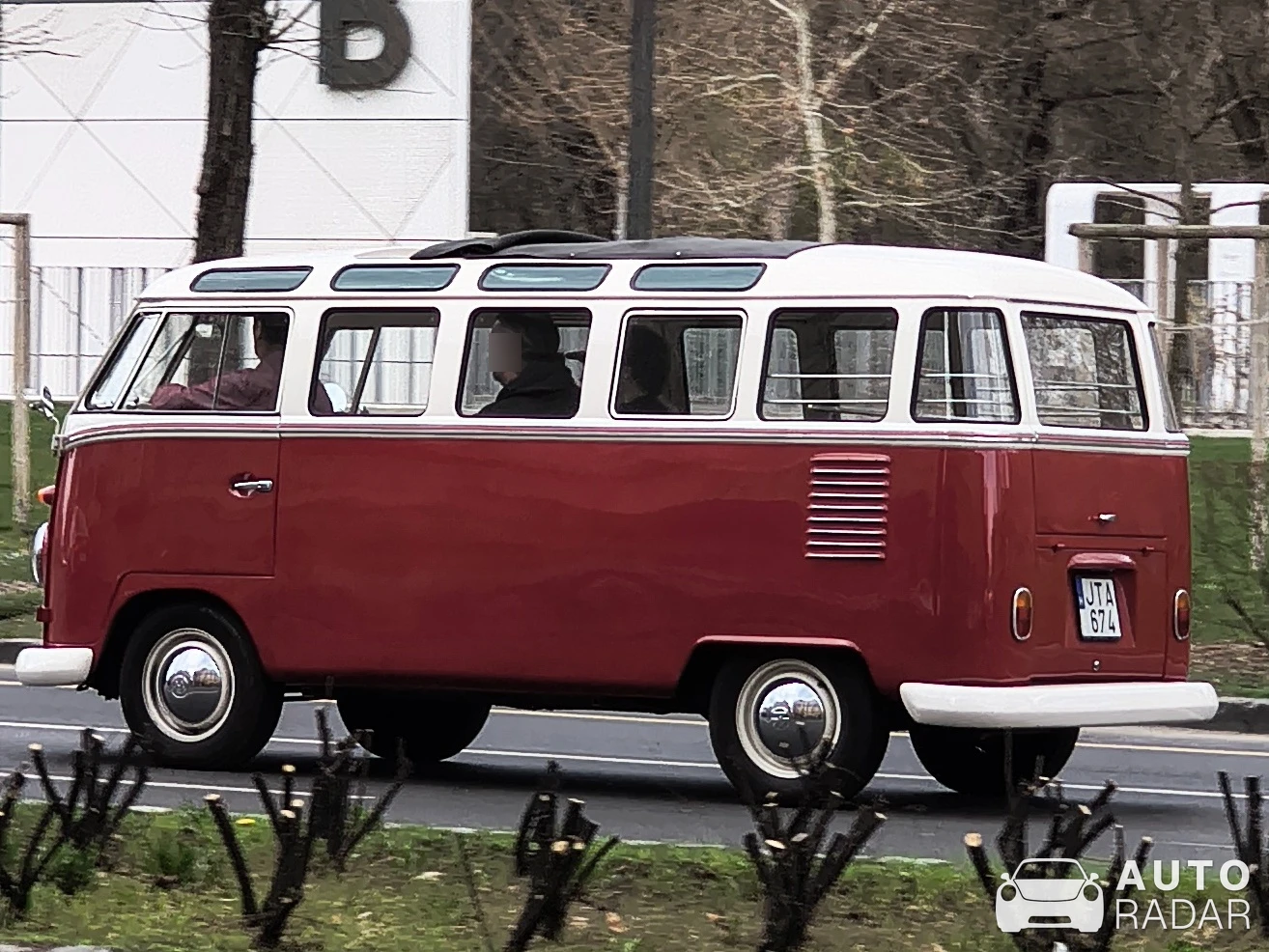 Volkswagen Transporter T2 spotted in Budapest