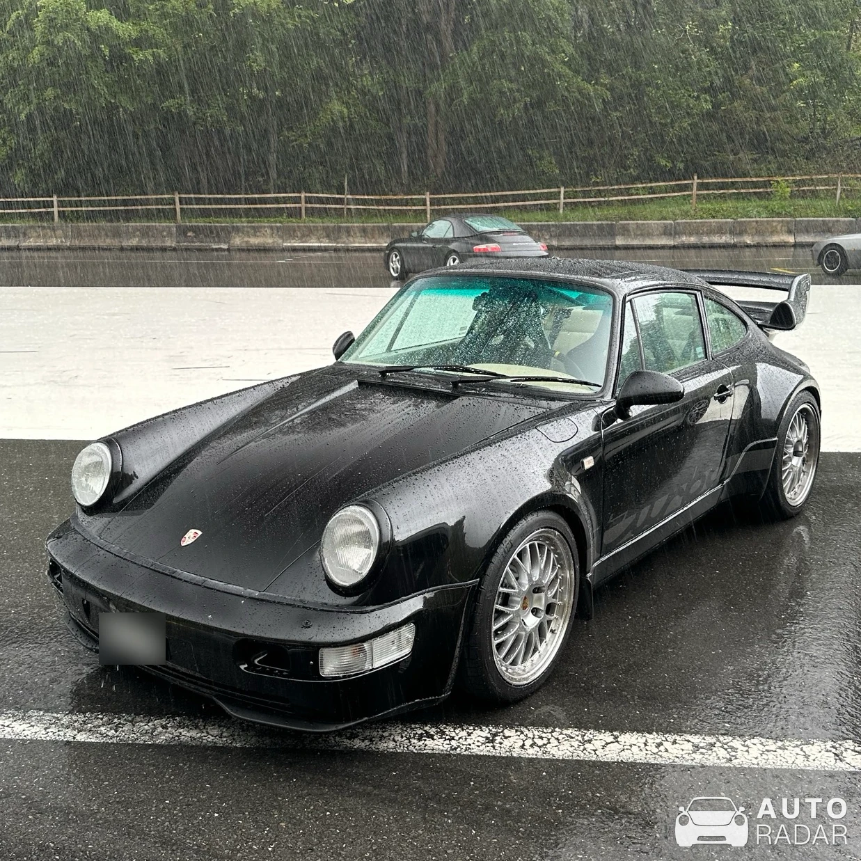 Porsche 964 Turbo 3.3 spotted in Ingenbohl